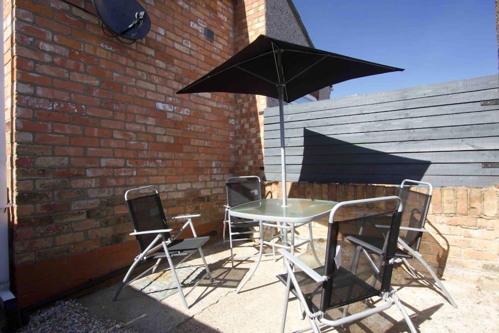 Beautiful 2 Bedroom House Close To The Seaside Клиторпс Экстерьер фото