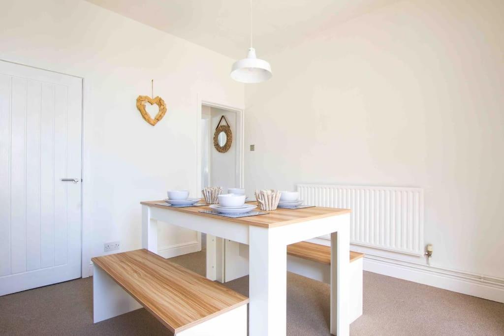Beautiful 2 Bedroom House Close To The Seaside Клиторпс Экстерьер фото