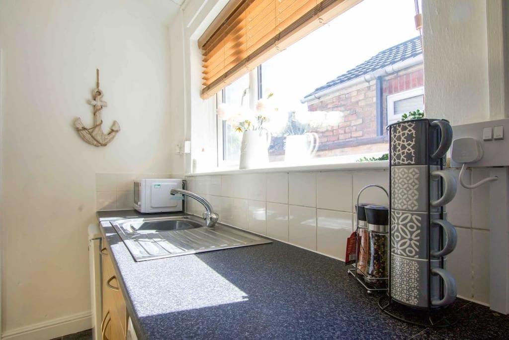 Beautiful 2 Bedroom House Close To The Seaside Клиторпс Экстерьер фото